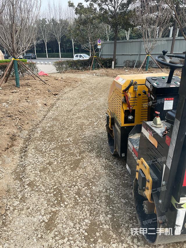 整机左侧（设备外观及核心部件）