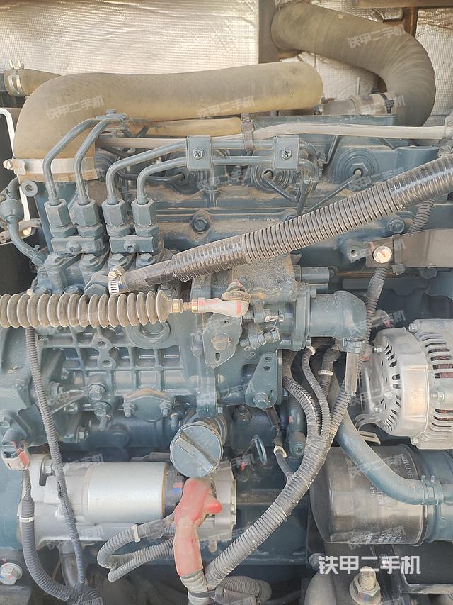 发动机整体俯视（整机外观）