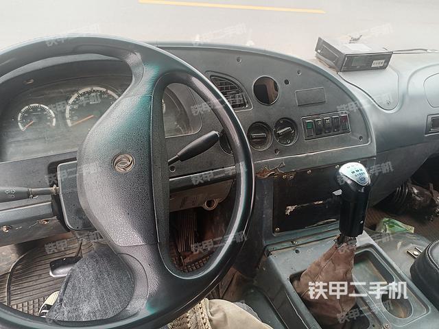 驾驶室操作台（设备外观及核心部件）