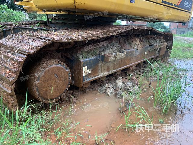 单侧履带整体（整机外观）