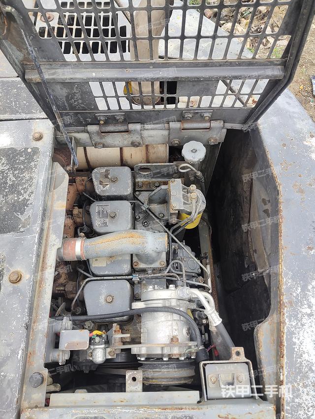 发动机整体俯视（整机外观）