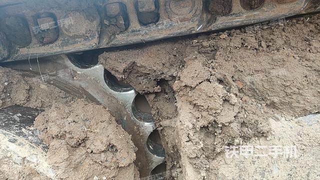 单侧履带整体（整机外观）