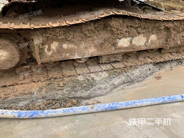 单侧履带整体（整机外观）