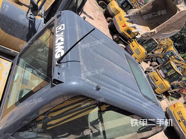 驾驶室顶部（整机外观）