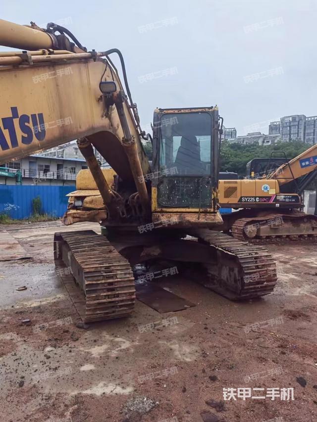 驾驶室整体（整机外观）