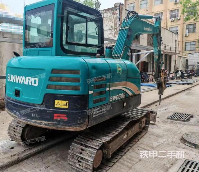 整机右后45°（整机外观）