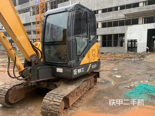 柳工CLG906D挖掘机