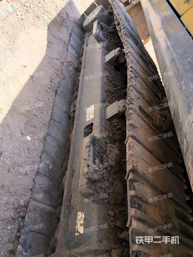 单侧履带整体（整机外观）