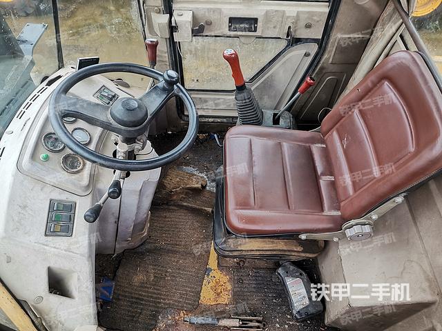 驾驶室工作台（整机外观及大件）