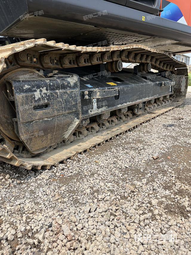 单侧履带整体（整机外观）