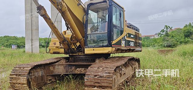 整机右侧（设备外观及核心部件）