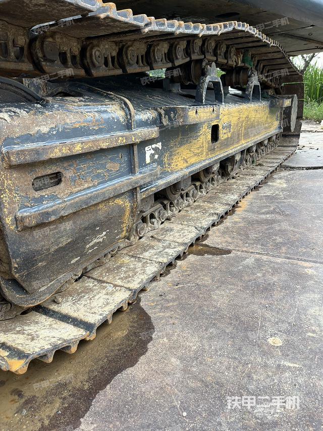 单侧履带整体（整机外观）