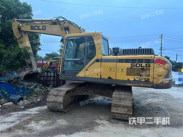 山东临工LG6210E挖掘机