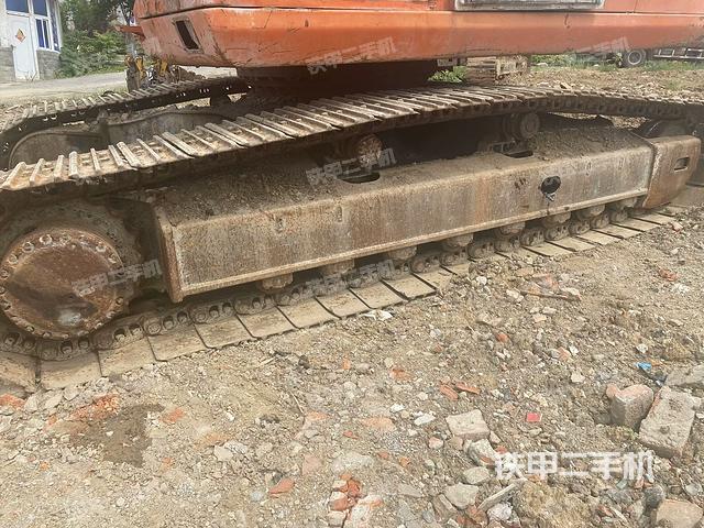 单侧履带整体（整机外观）