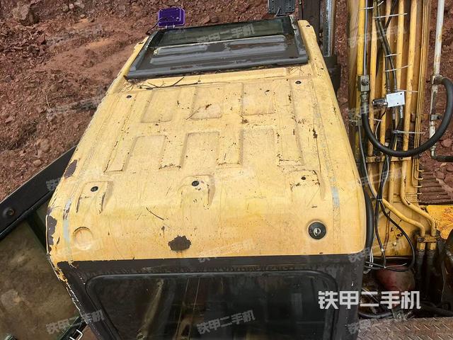 驾驶室顶部（整机外观）