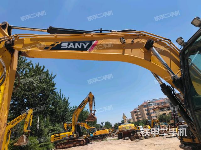 大臂整體?右側(cè)（工作和回轉(zhuǎn)裝置）