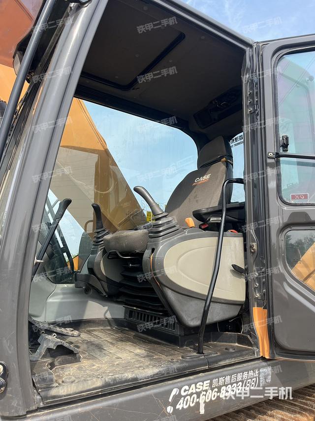 驾驶室整体（整机外观）