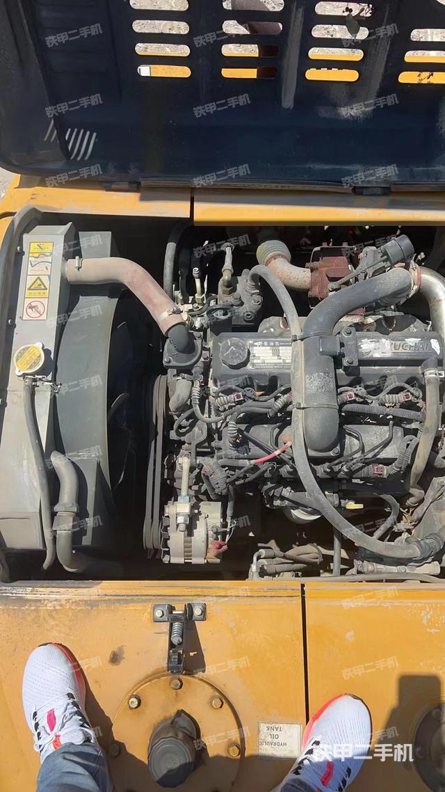 发动机整体俯视（整机外观）