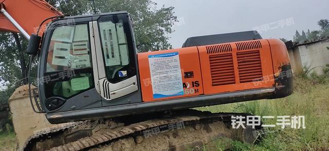 驾驶室顶部（整机外观）