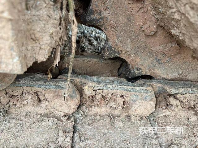 单侧履带整体（整机外观）