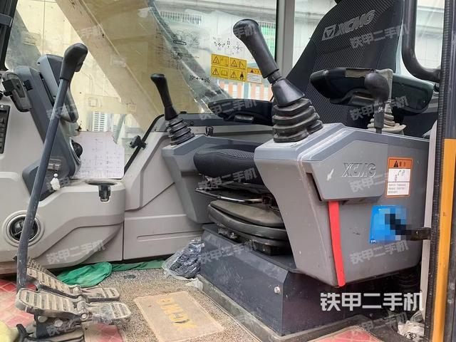 驾驶室整体（整机外观）