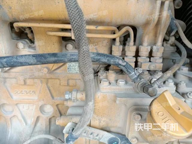 驾驶室顶部（整机外观）