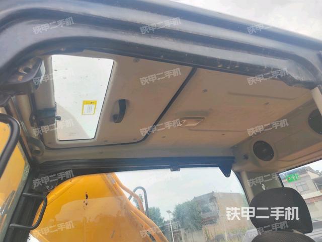 顶棚整体（驾驶室部分）