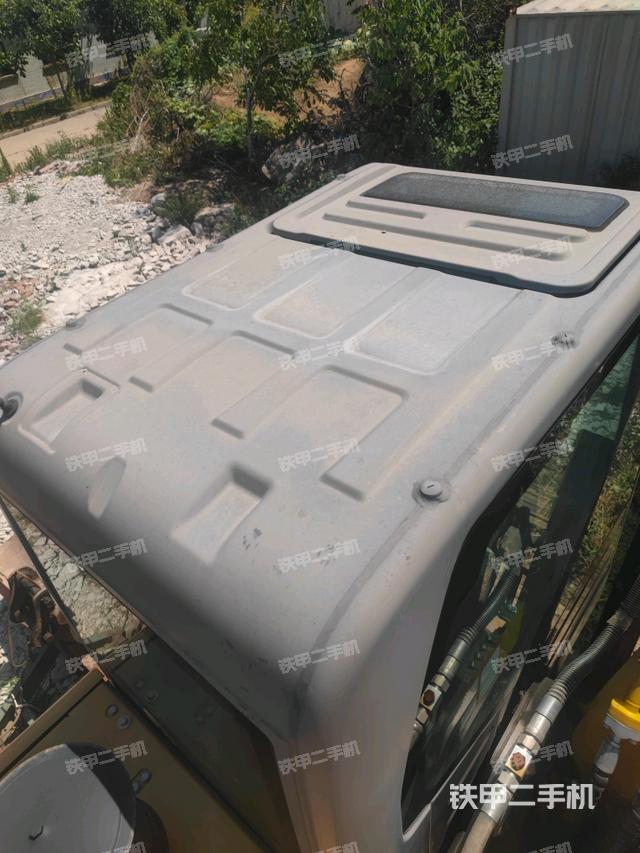 駕駛室頂部俯視（上車部件）