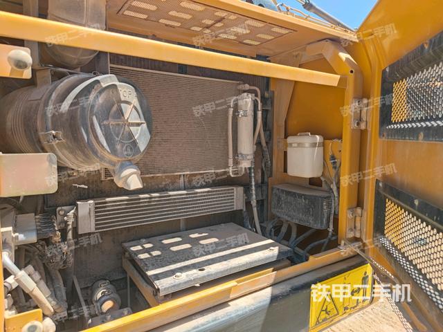 散熱器正面（大件艙室）