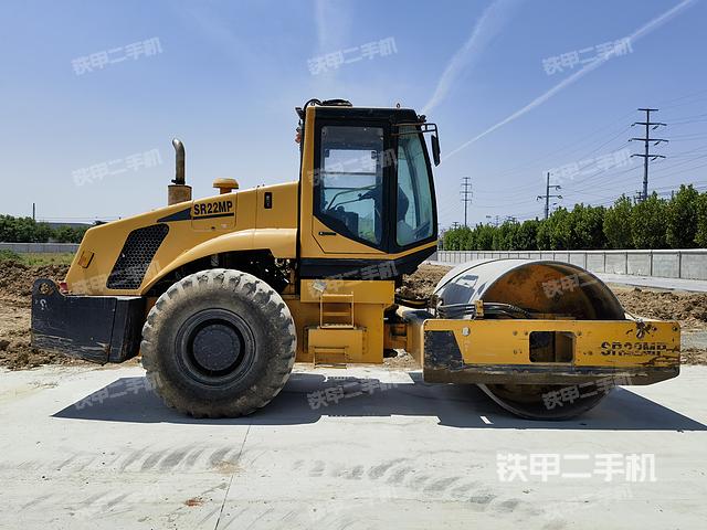 整机右侧（设备外观及核心部件）