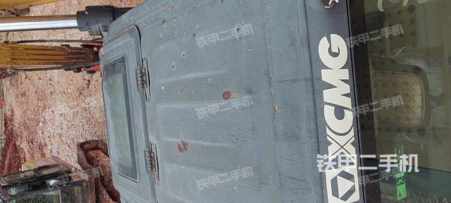 驾驶室顶部（整机外观）