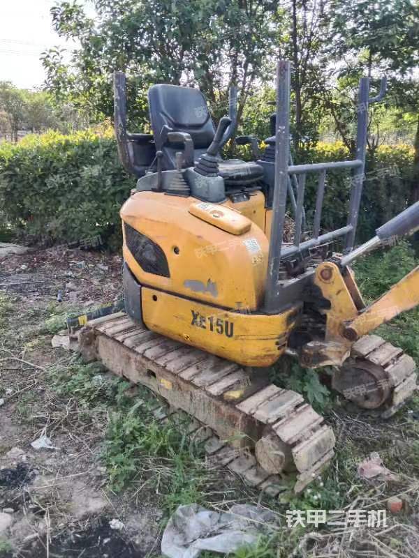 徐工XE15U挖掘机