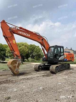 镇江市出售 日立 ZX200-5A 挖掘机