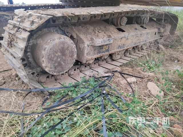 右侧履带整体（行走机构）