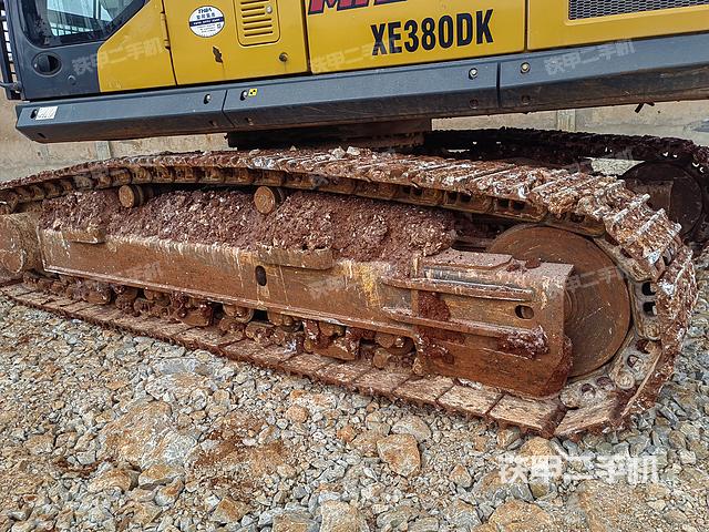 单侧履带整体（整机外观）