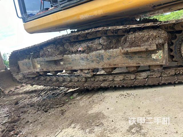 单侧履带整体（整机外观）