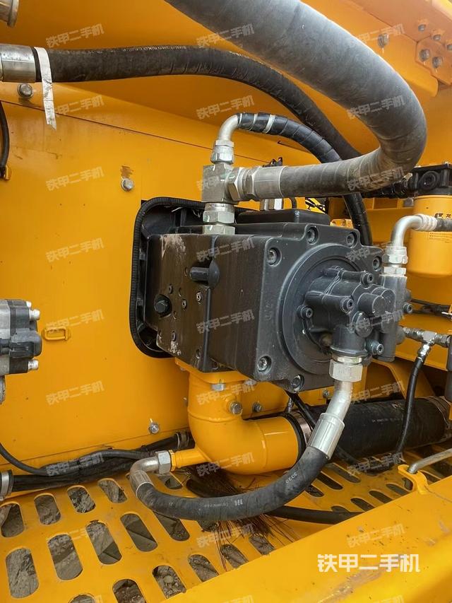 液压泵室（大件舱室）