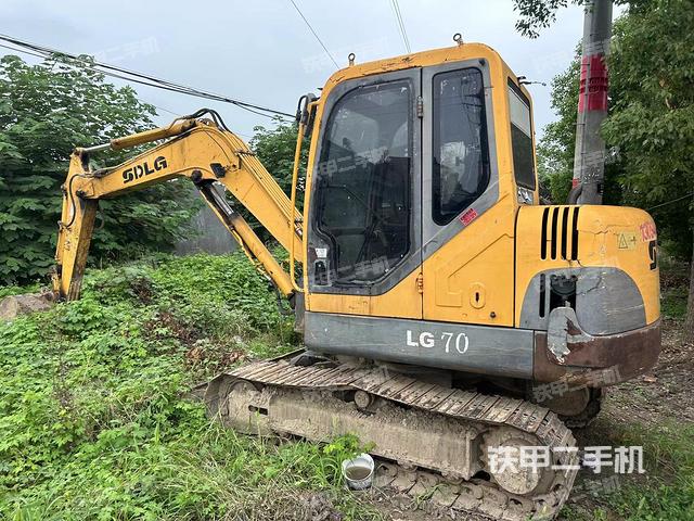 山東臨工LG665挖掘機(jī)