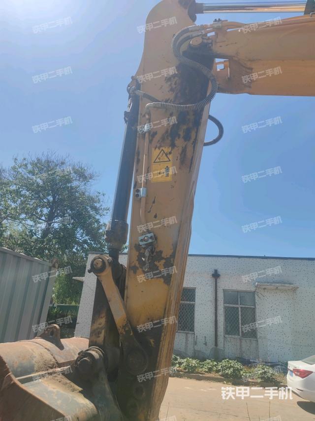 小臂整體左后（工作和回轉(zhuǎn)裝置）