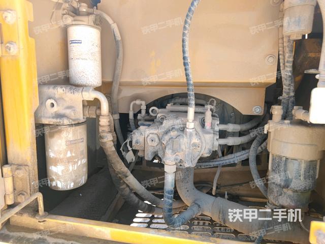 液壓泵斜45?左（大件艙室）