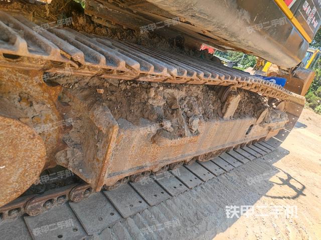 左側(cè)履帶整體?（行走機構(gòu)）