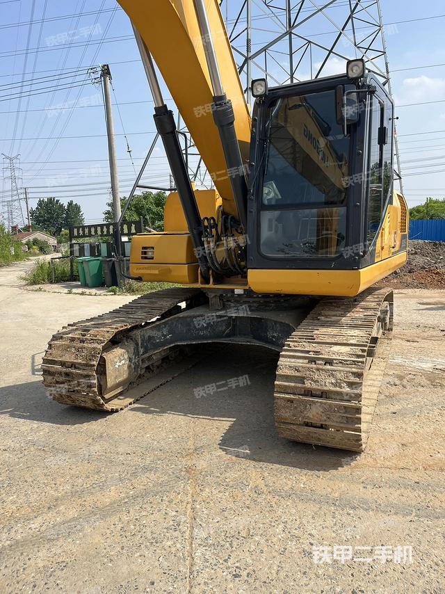 驾驶室整体（整机外观）