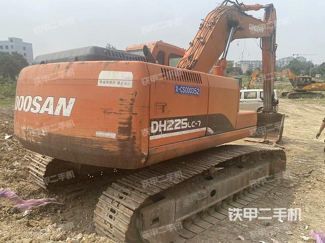 整机右后45°（整机外观）