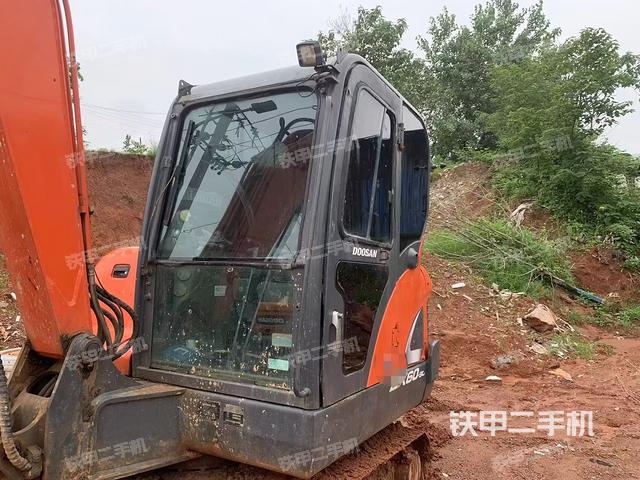 斗山DX55-9C挖掘机