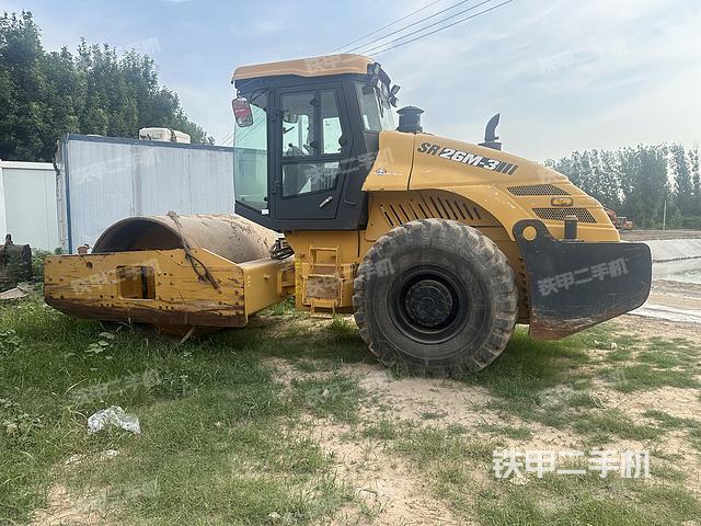 整机左侧（设备外观及核心部件）