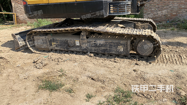 单侧履带整体（整机外观）