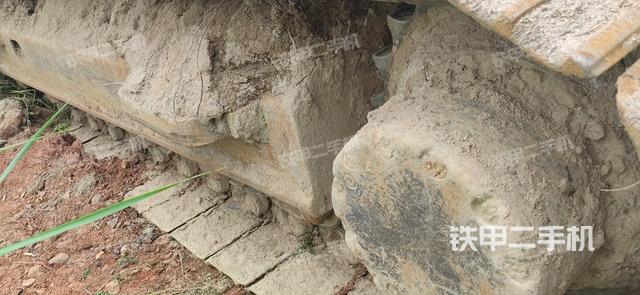 单侧履带整体（整机外观）