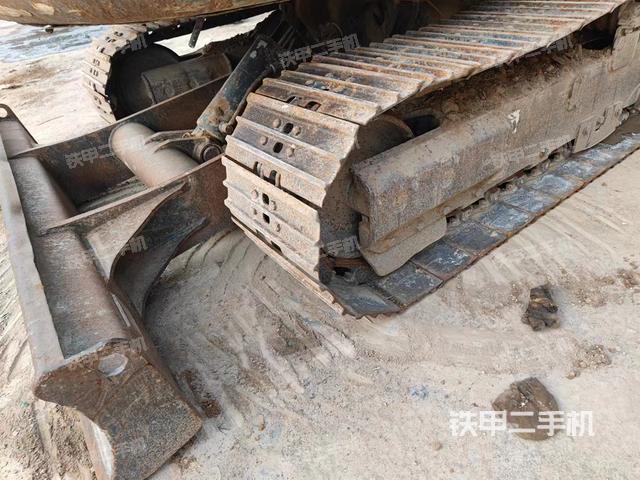 单侧履带整体（整机外观）