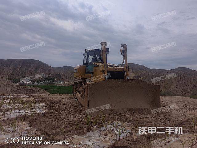 整机右侧（设备外观及核心部件）