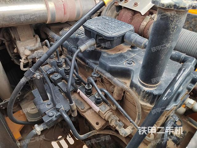 发动机整体俯视（整机外观）